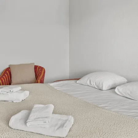아파트 Escapade Romantique Avec Vue, Balcon Et Parking *